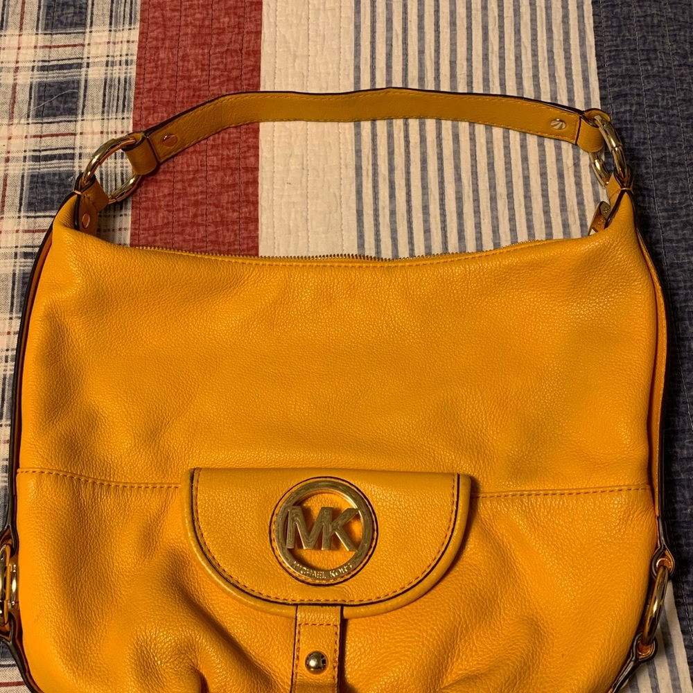 Michael Kors Shoulder Bag - Picture 2 of 7